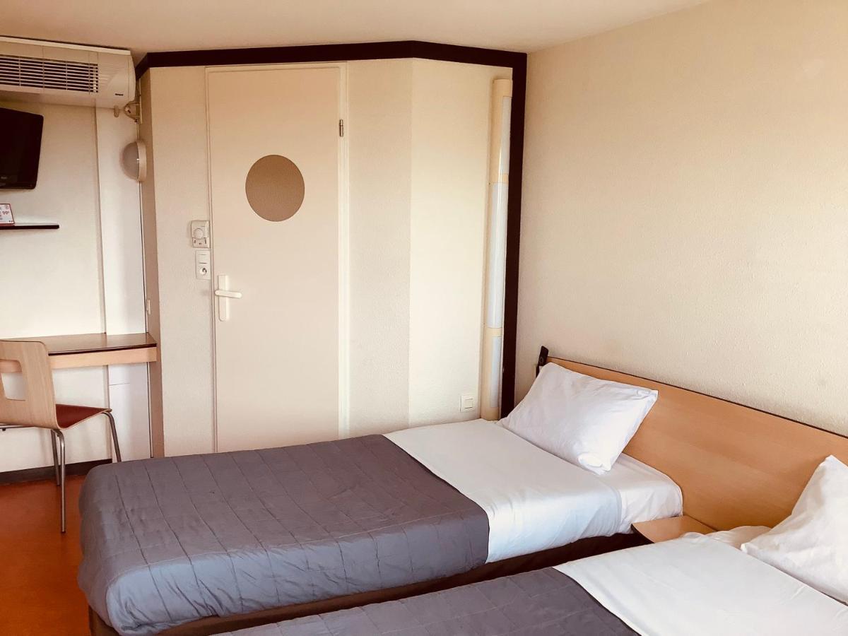 Première Classe Chateauroux - Maur Hotel *